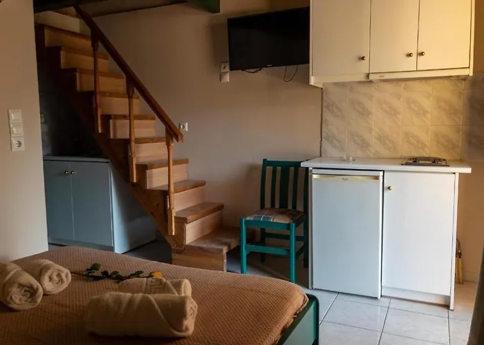 Katopodis Apartmanhotel Nidrí